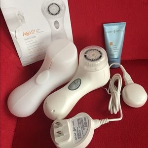 Brand New Clarisonic  Mia 2 !